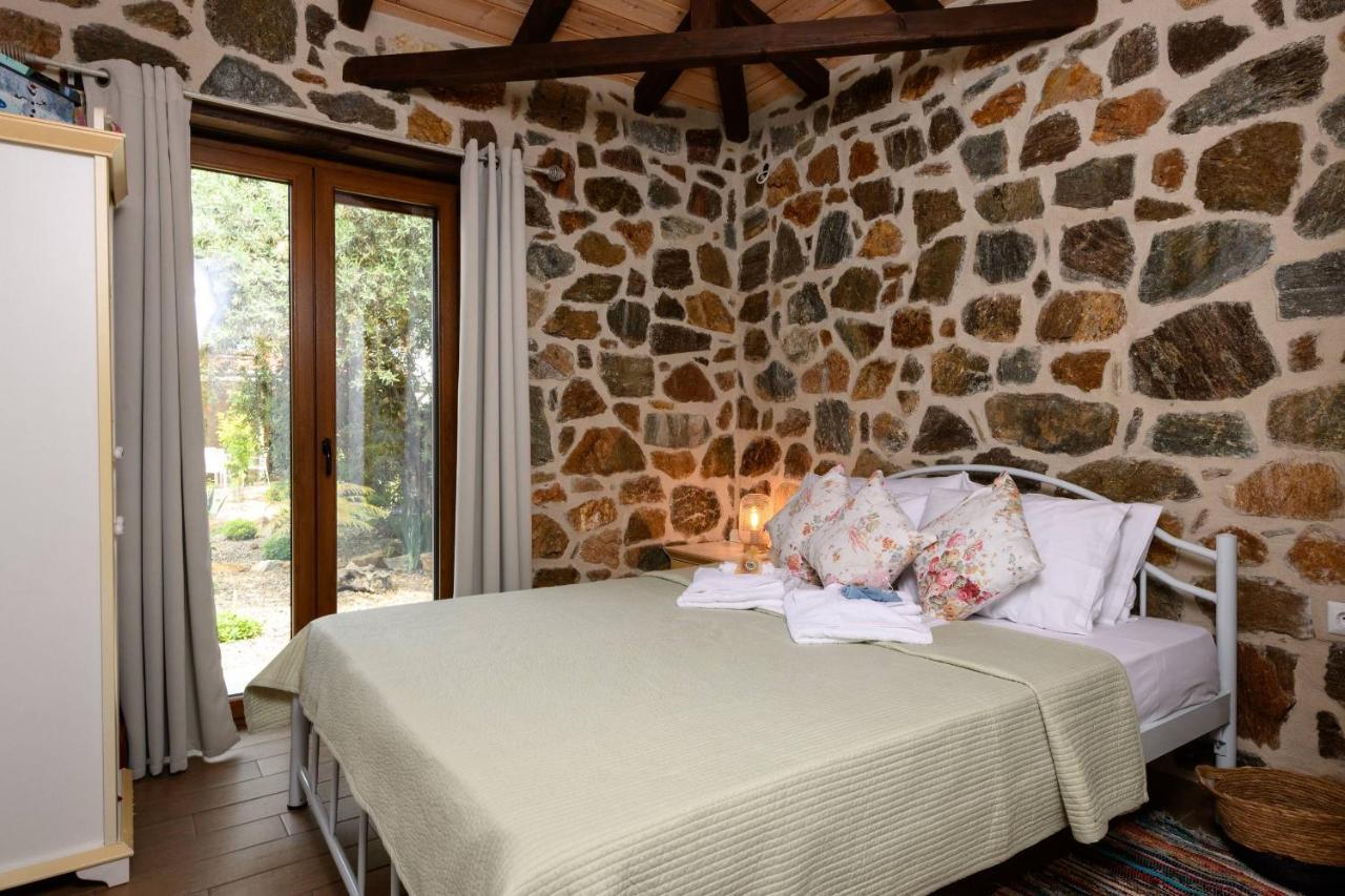 Eleni'S Stone House Villa Skala Potamia  Exterior photo