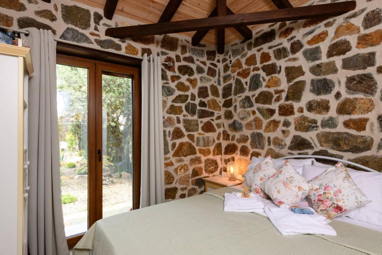 Eleni'S Stone House Villa Skala Potamia  Exterior photo